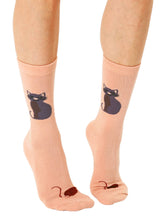 Load image into Gallery viewer, 3D Packaged Crew Socks - Kitty Cat w/ Yarn Ball - Peach