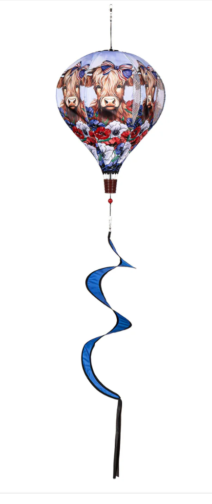 Patriotic Highland Cow Balloon Spinner