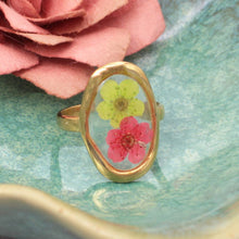 Load image into Gallery viewer, Cottage Fashion Oval Gold Dried Flower Rings
