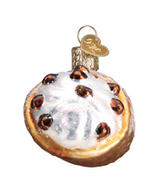 Load image into Gallery viewer, Cannoli Ornament - Old World Christmas
