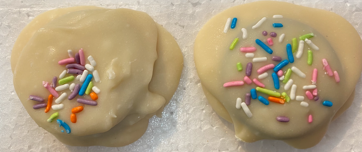 4 Fudge Covered Oreos - Vanilla, or Chocolate, or Both!
