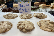 Load image into Gallery viewer, Maple Nut Muddies - Box of 3
