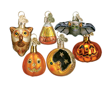 Load image into Gallery viewer, Mini Halloween Ornament Assortment - OWC
