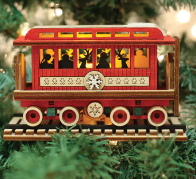 Passenger Car Elves - Ginger Cottage - ILLUMINATED