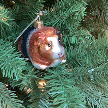 Load image into Gallery viewer, Guinea Pig Ornament - Old World Christmas
